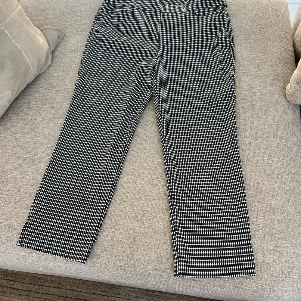 Chico’s NWOT patterned dress pants 3R (12-14)